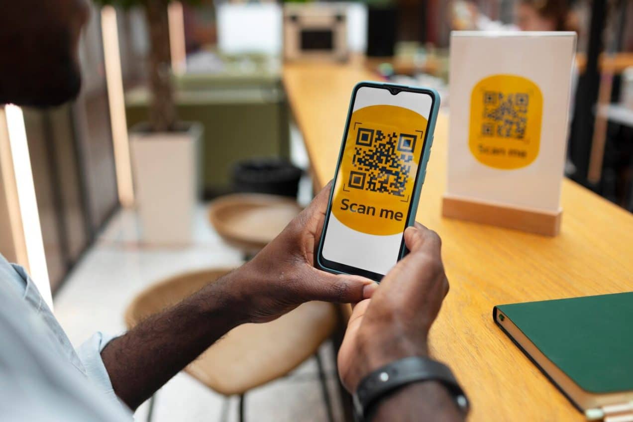 أهمية استخدام رمز QR Code للمطاعم [2024]